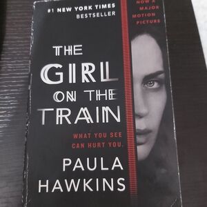 🤯2/$15 The Girl on the Train by Paula Hawkins - paperback book